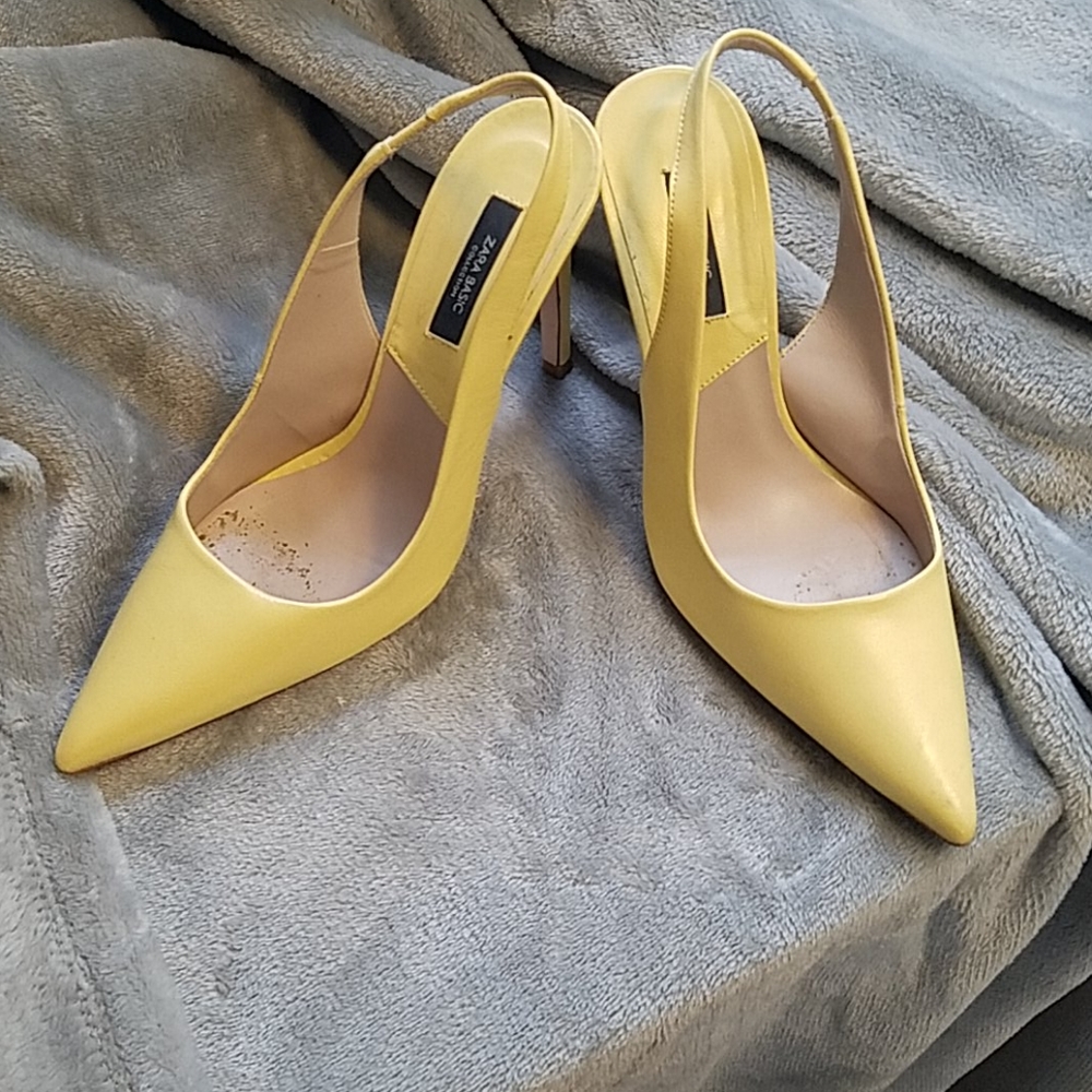 Beautiful Yellow Heels with back strap